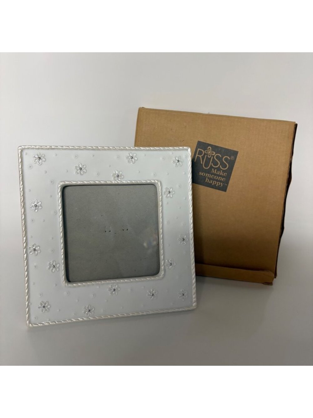 Russ White Lace and Promises Porcelain Pearlized Flower Frame 4 x 4 Photo Gift